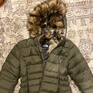 The North Face Women's Gotham Jacket II - size medium